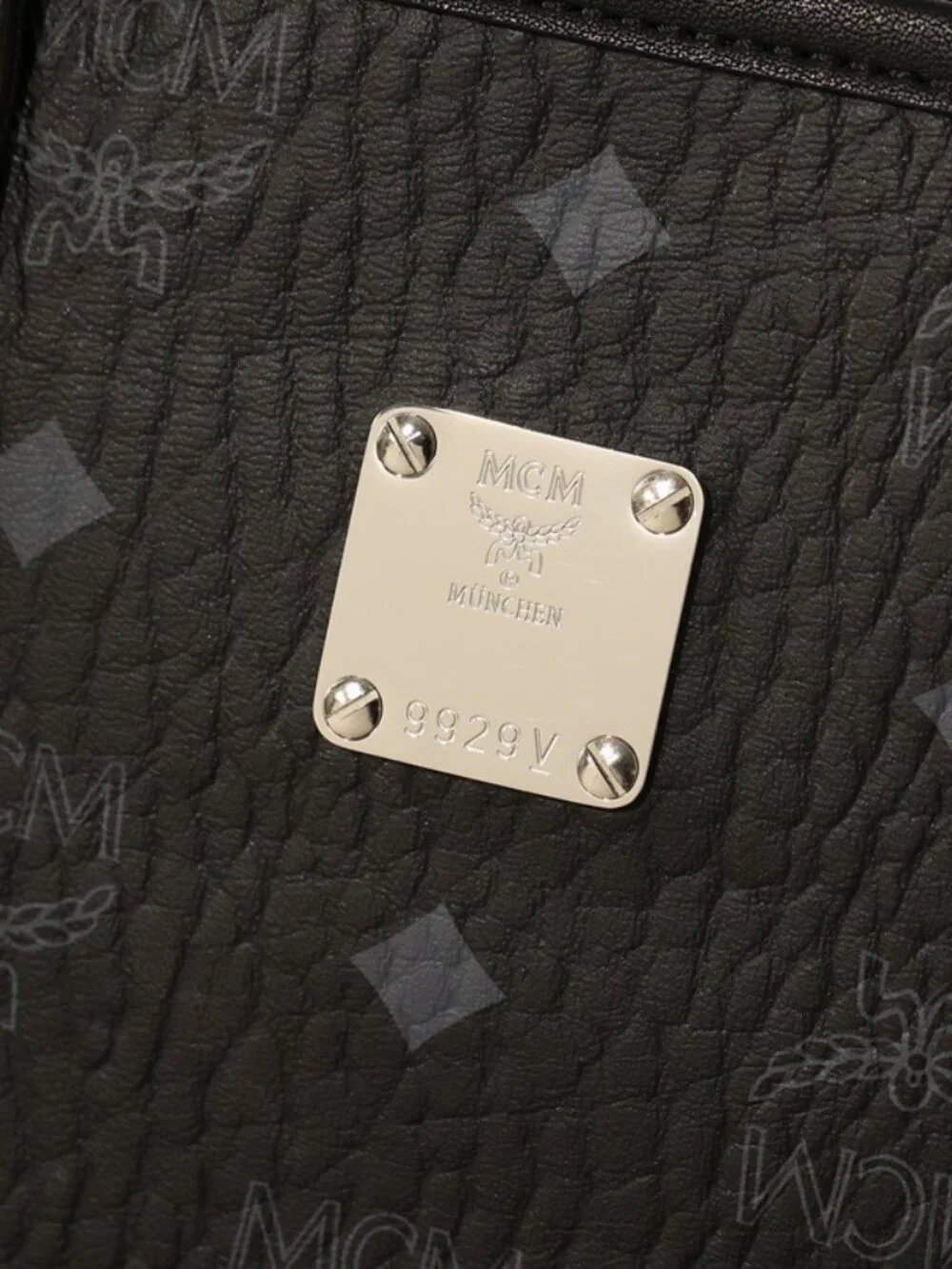 MCM Tote Bag - Picture 7 of 8